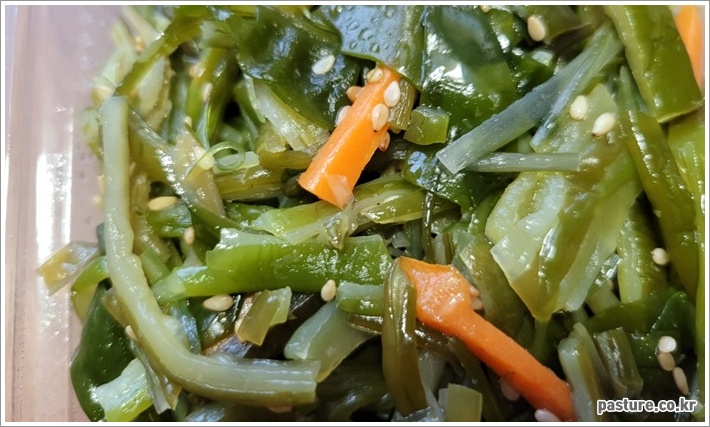 건강한 미역줄기볶음 레시피와 칼로리 정보 쉽게 만드는 법 건강한 미역줄기볶음 레시피와 칼로리 정보 쉽게 만드는 법